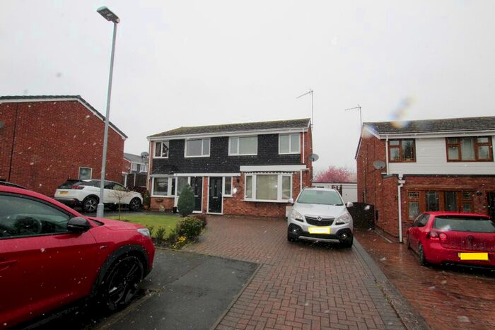 3 Bedroom House To Rent In Redlake, Tamworth, B77