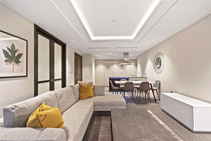 3 Bedroom Flat For Sale In Radnor Terrace, London, W14