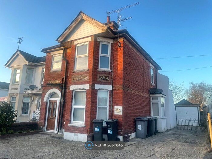 2 Bedroom Flat To Rent In Alma Road, Bournemouth, BH9