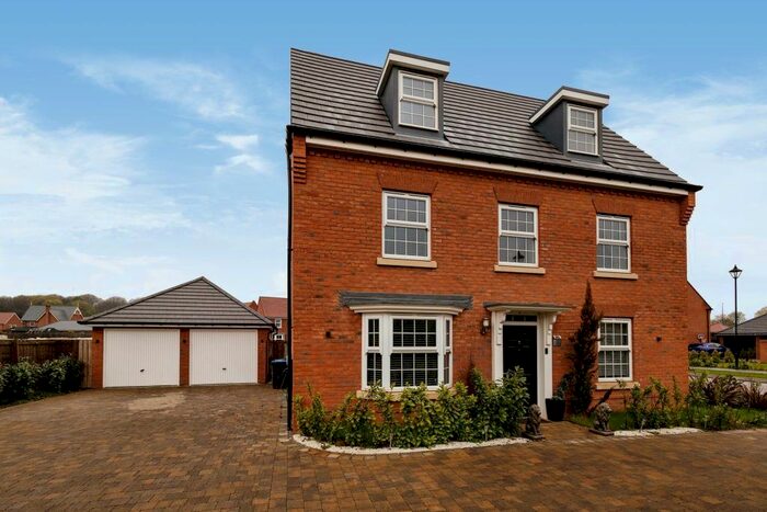 5 Bedroom Detached House For Sale In Cotcliffe Way, Middlesbrough, TS7