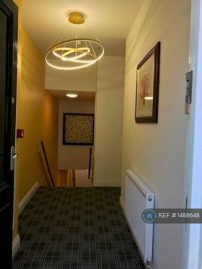 1 Bedroom Flat To Rent In Abernethy House, Swansea, SA1