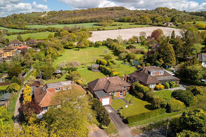 3 Bedroom Bungalow For Sale In New Road, Princes Risborough, Buckinghamshire, HP27