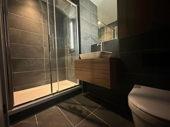 2 Bedroom Apartment To Rent In F Spinners Way, Castlefield, Manchester, M15