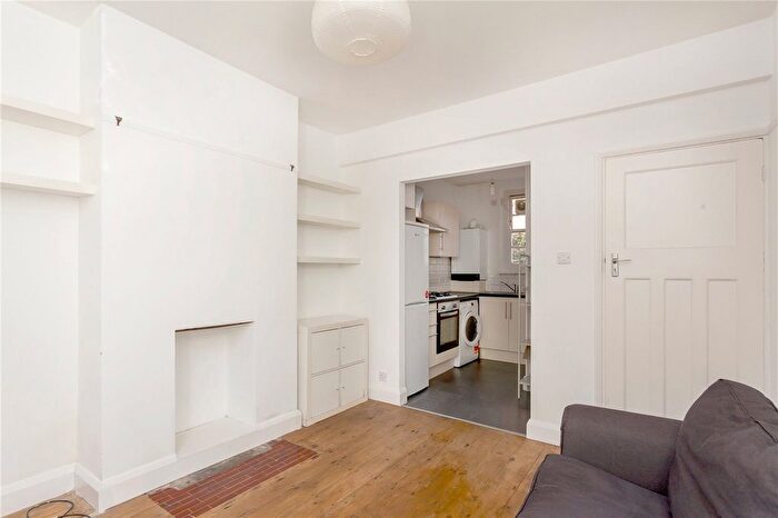2 Bedroom Flat To Rent In Halton Road, Angel, N1