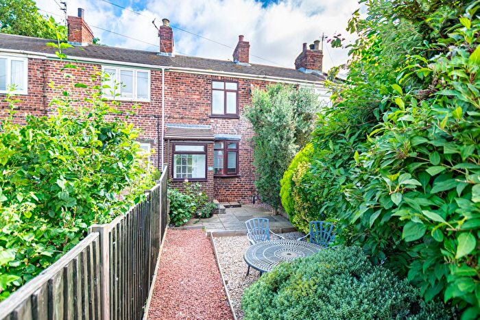 2 Bedroom Terraced House For Sale In Top Row, Providence Place, Leeds, LS15