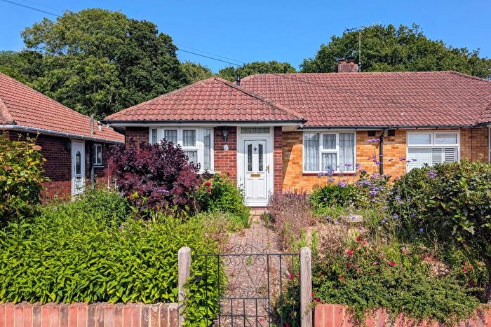 2 Bedroom Semi-Detached Bungalow For Sale In Oakdown Road, Stubbington, PO14