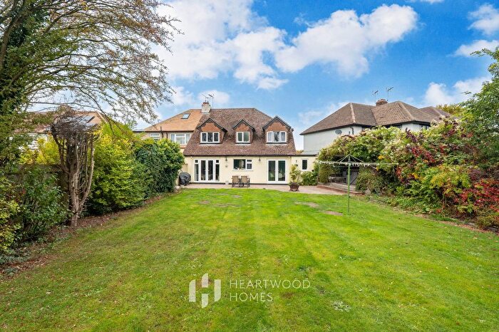 5 Bedroom Semi-detached House For Sale In Roestock Lane, Colney Heath, St. Albans, AL4