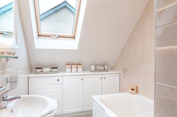 5 Bedroom Detached House For Sale In Chalk Lane, Hindon, Salisbury, SP3