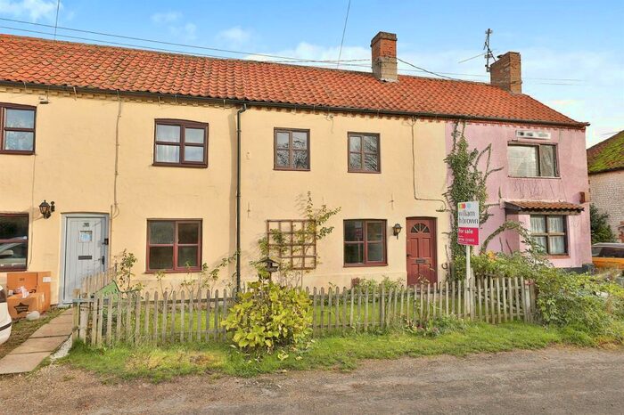 2 Bedroom Cottage For Sale In The Green, Oxborough, King's Lynn PE33