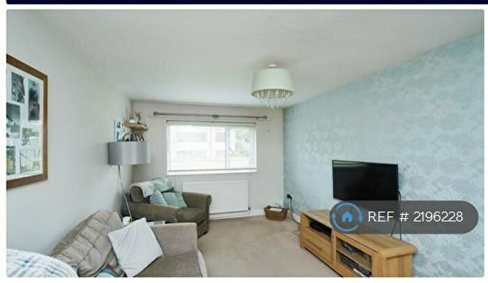 2 Bedroom Flat To Rent In Waveney, Hemel Hempstead, HP2