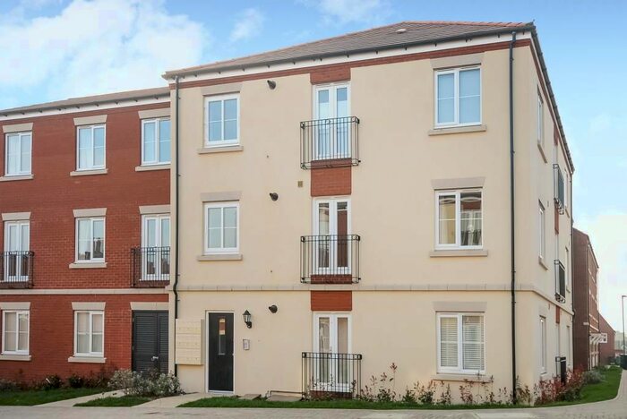 2 Bedroom Flat To Rent In Turner Drive, Botley, OX2