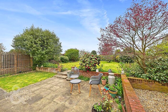 3 Bedroom Detached Bungalow For Sale In Loddon Road, Norton Subcourse, Norwich, NR14