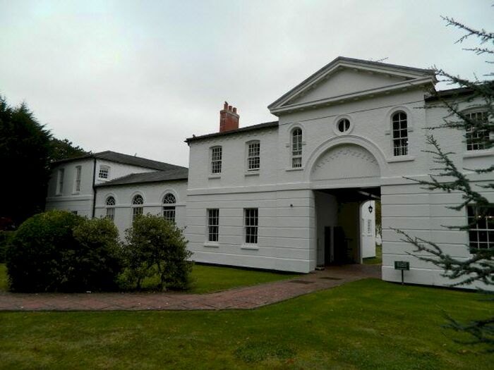 2 Bedroom Maisonette To Rent In Oak Tree Way, Horsham, RH13