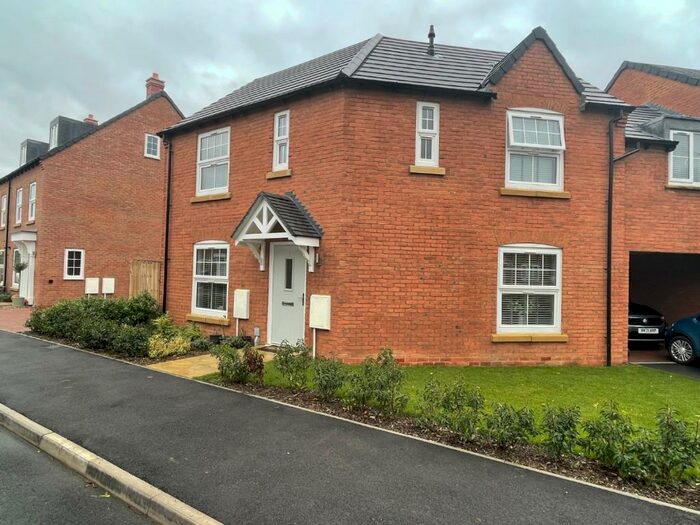 3 Bedroom Semi-Detached House For Sale In Kemp Drive, Husbands Bosworth, Lutterworth, LE17