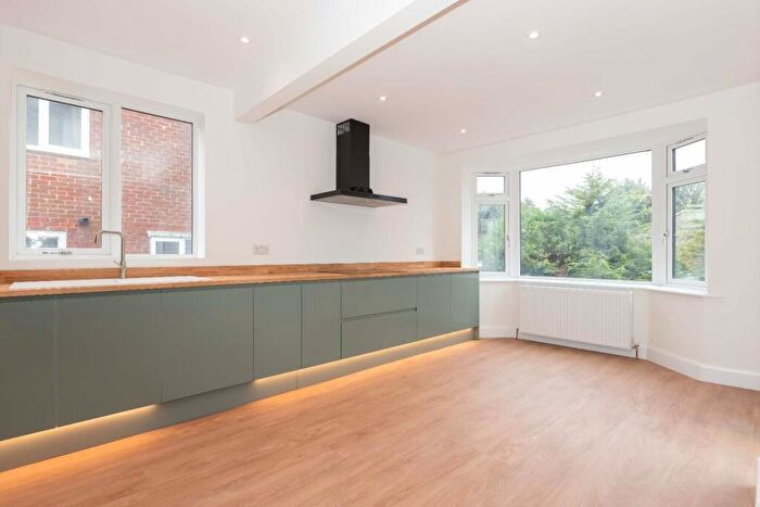 5 Bedroom House For Sale In Warren Way, Brighton, BN2