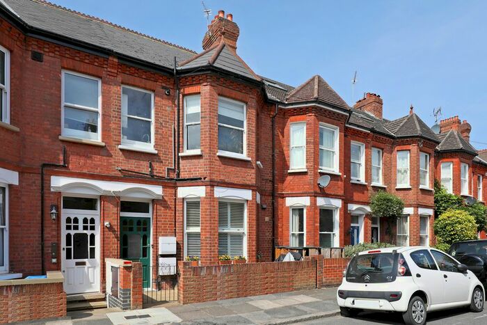 2 Bedroom Flat To Rent In Salisbury Road, Richmond, TW9