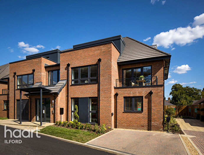 2 Bedroom Apartment For Sale In Wessex Close, London, IG3