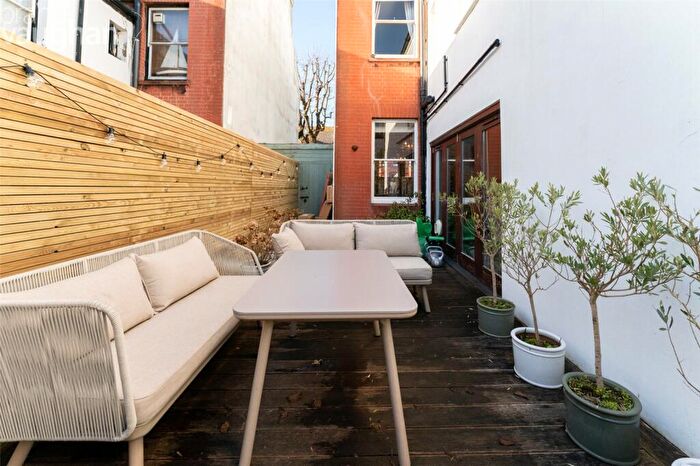 5 Bedroom Semi-Detached House To Rent In Buxton Road, Brighton, East Sussex, BN1
