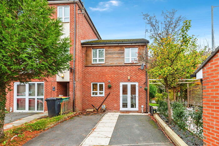 3 Bedroom End Of Terrace House For Sale In Alder Grove, Ingol, Preston, PR2