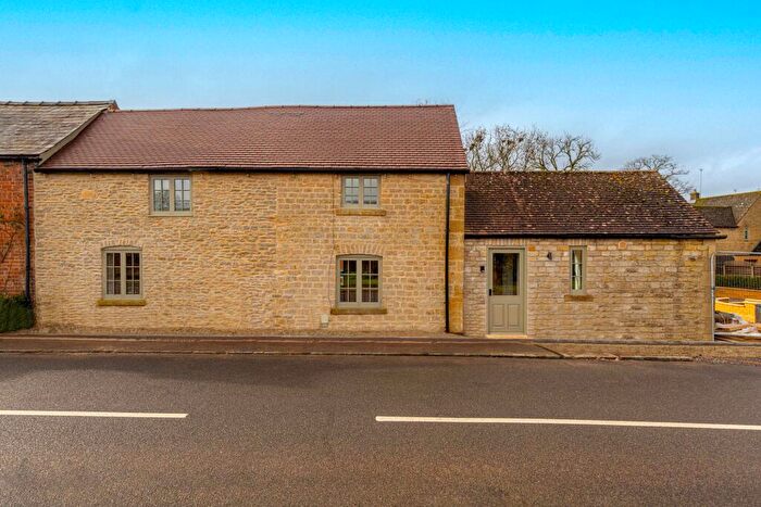 2 Bedroom End Of Terrace House For Sale In Old Burford Road, Bledington, OX7