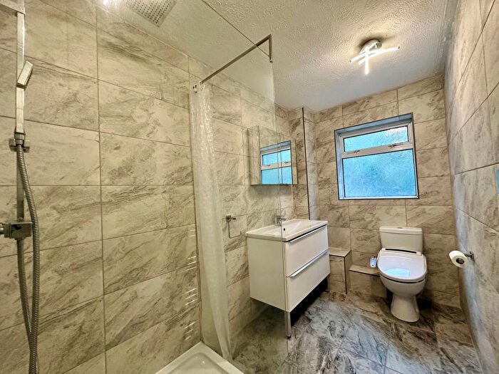 2 Bedroom End Of Terrace House To Rent In Park Drive Close, Newhaven, BN9