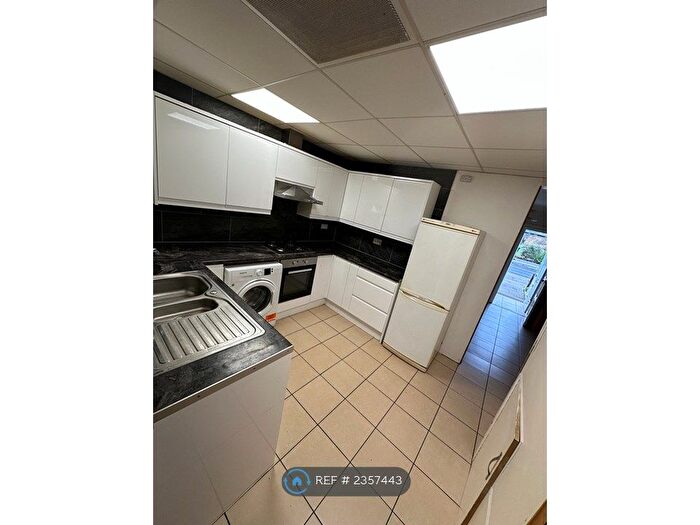 3 Bedroom Semi-Detached House To Rent In Movers Lane, Barking, IG11