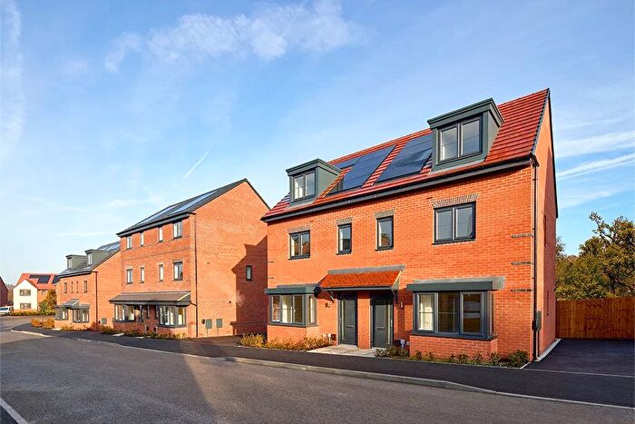 3 Bedroom Semi-Detached House For Sale In Codling Close, Bramcote, Stapleford, Nottingham, NG9