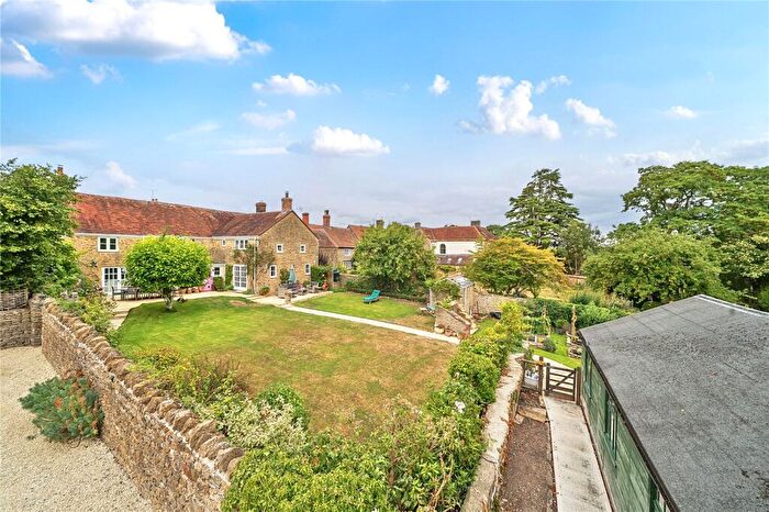 4 Bedroom House For Sale In Lily Lane, Templecombe, Somerset, BA8