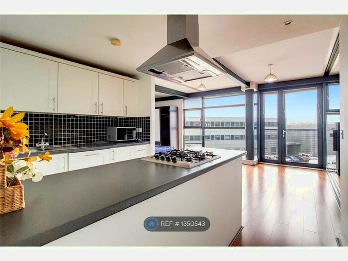 3 Bedroom Flat To Rent In Hallings Wharf Studios, London, E15