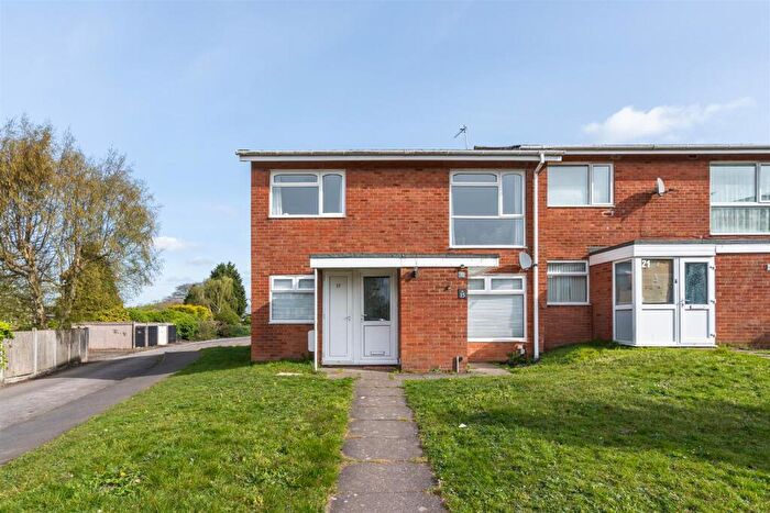 2 Bedroom Maisonette For Sale In Greenland Rise, Solihull, B92