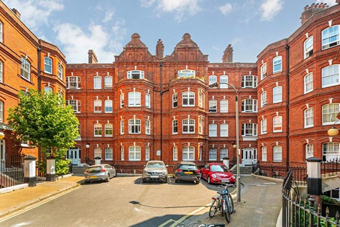 2 Bedroom Flat For Sale In Queen's Club Gardens, West Kensington, W14