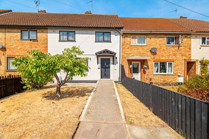 3 Bedroom Terraced House For Sale In Southfield Gardens, Lowestoft, NR33