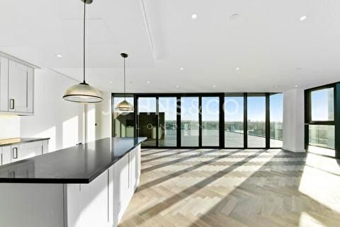 3 Bedroom Flat To Rent In Merino Gardens, London, E1W
