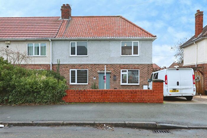 2 Bedroom End Of Terrace House For Sale In Cross Street, Langold, Worksop, S81