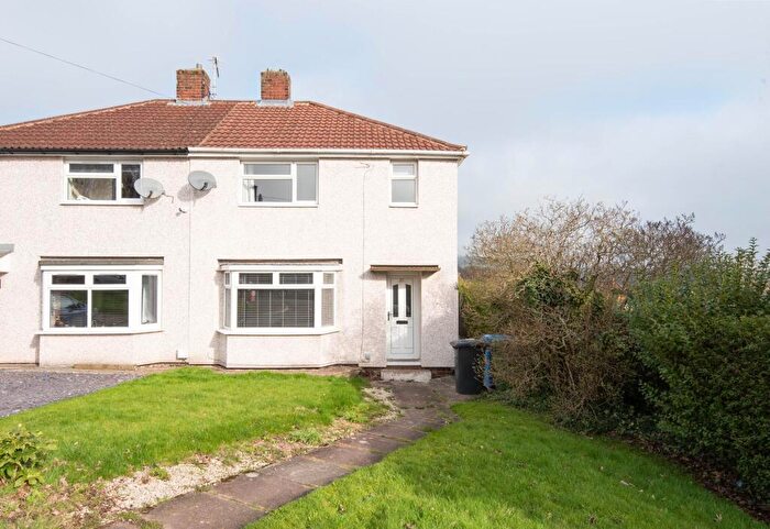 2 Bedroom Semi-Detached House To Rent In Webster Croft, Old Whittington, S41