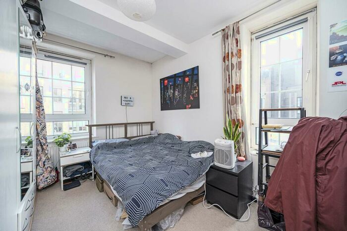 3 Bedroom Flat To Rent In Brune Street, Spitalfields, London, E1