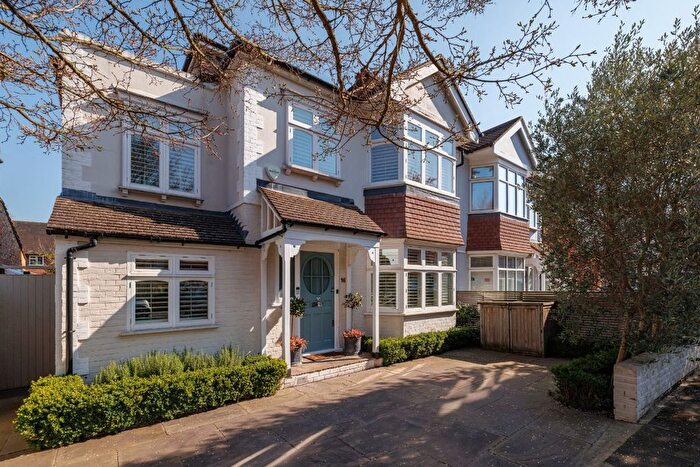 5 Bedroom Semi Detached House For Sale In Clydesdale Gardens, Richmond, TW10