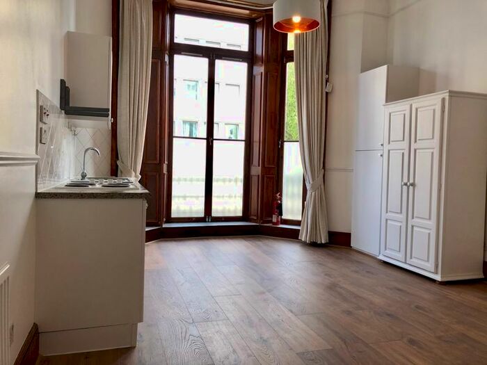 1 Bedroom Flat To Rent In Large, Bright, High Ceilings Newly Renovated Studio, SW5