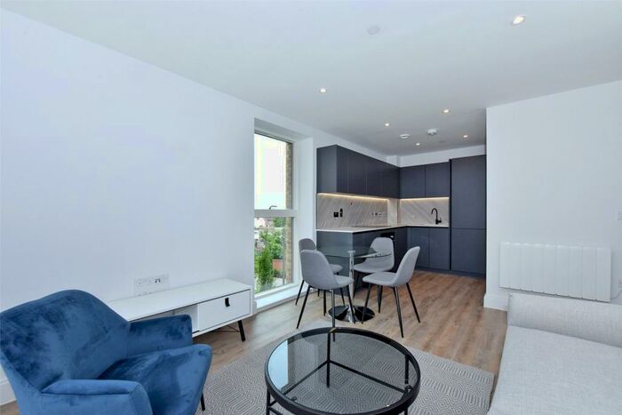 1 Bedroom Apartment To Rent In Artesian House, Memorial Avenue, Slough, SL1