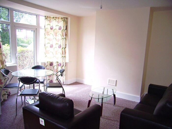 3 Bedroom Semi-detached House To Rent In Queens Road, Beeston, NG9