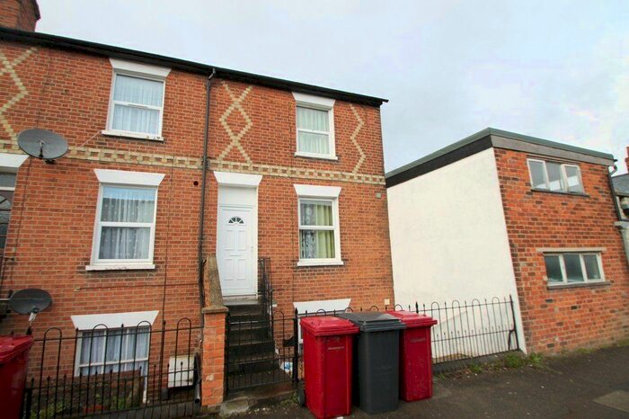 1 Bedroom Flat To Rent In Battle Street, Reading, RG1