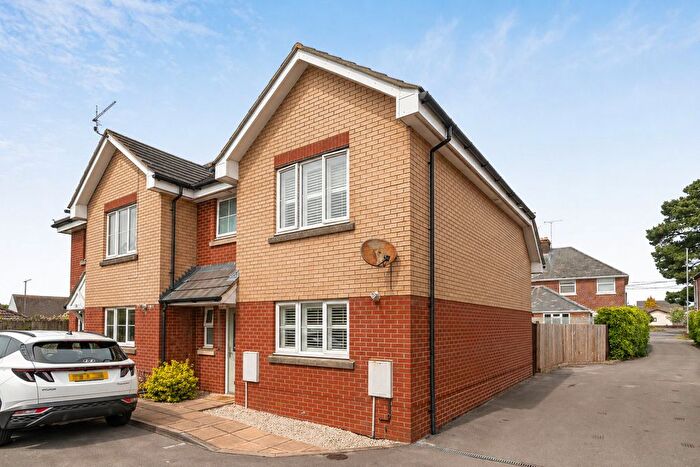 3 Bedroom Semi-Detached House For Sale In Oasis Close, Upton, BH16