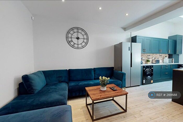 7 Bedroom Terraced House To Rent In Alderson Road, Liverpool, L15