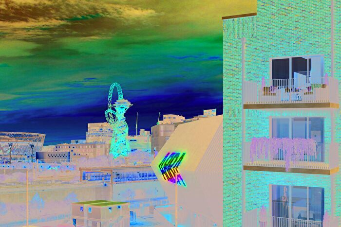 2 Bedroom Apartment For Sale In Cooks Road, Stratford, London, E15