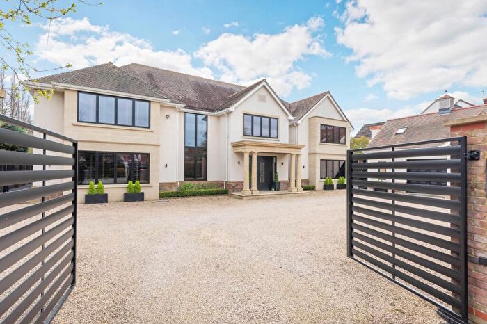 6 Bedroom Detached House For Sale In Common Lane, Hemingford Abbots, Huntingdon, Cambridgeshire, PE28