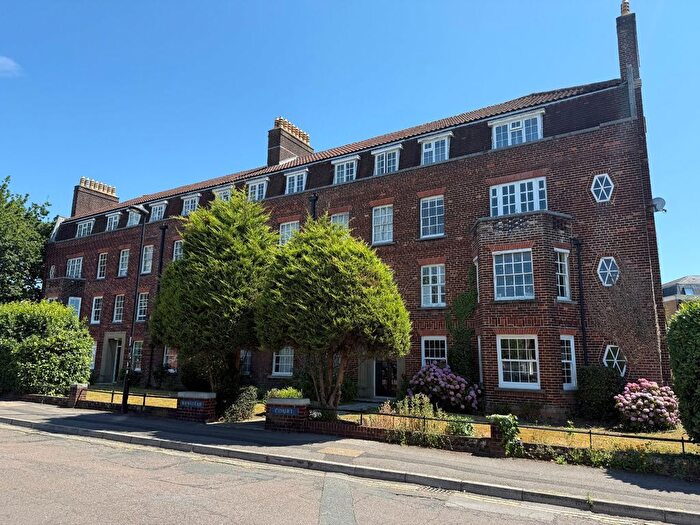 2 Bedroom Flat To Rent In Devonshire Road, Southampton, Hampshire, SO15