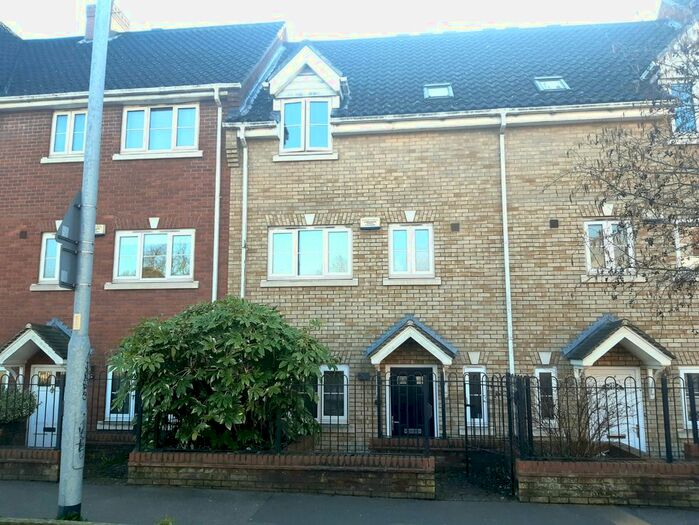 4 Bedroom Property To Rent In Drayton Road, Norwich, Norfolk, NR3