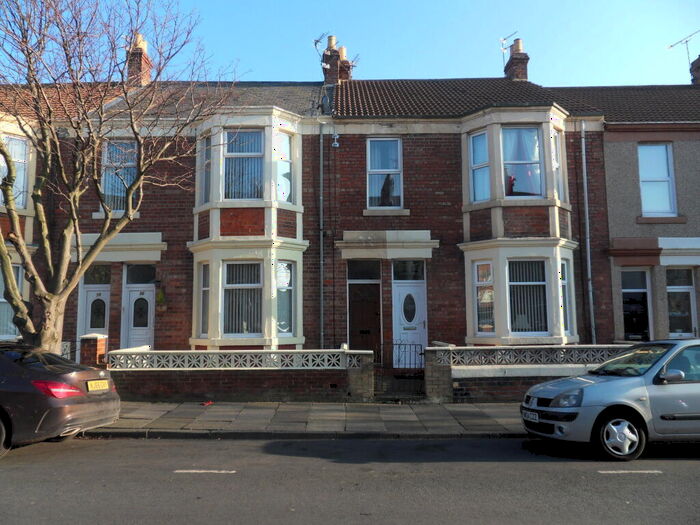 2 Bedroom Flat To Rent In Clifton Terrace, Whitley Bay, NE26