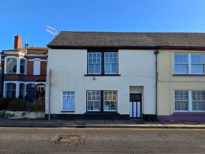 2 Bedroom Flat For Sale In Barnstaple Street, Bideford, EX39