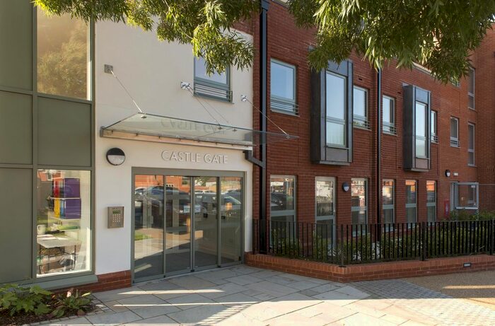 2 Bedroom Flat To Rent In Castle Street, Salisbury, SP1